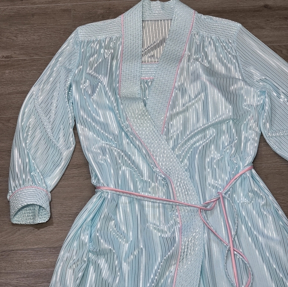 Vintage Dominique Robe Nightgown Set Womans Sz Large Aqua Blue Pink Shimmery - Picture 2 of 11